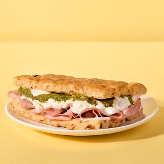 Focaccia z Mortadelą