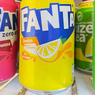 Fanta Limón lata 330ml.