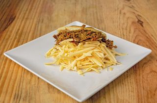 Arepa De Carne Con Queso