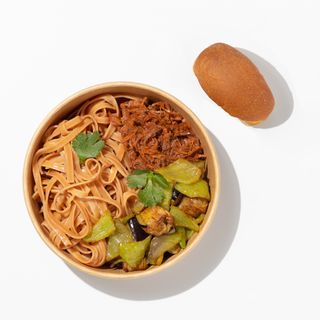 Բոուլ արիշտայով և ղավուրմայով