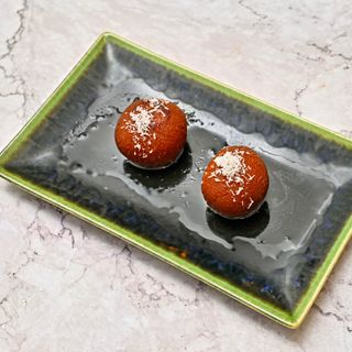 gulab jamun