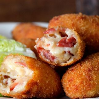 21. Croqueta jamón iberico 6und