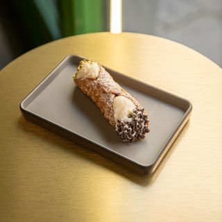 Cannolo siciliano grande
