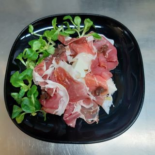 Burrino con marmellata di cipolle Tropea