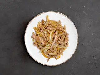 Ternera con Cebolla