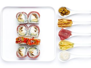 Tataki Tuna Mexico Roll (5 szt.-350/8 szt.-450g)