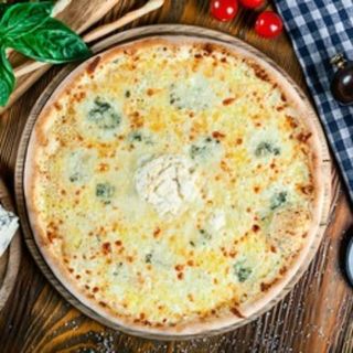 Pizza Quattro Formaggi (33 Cm.)