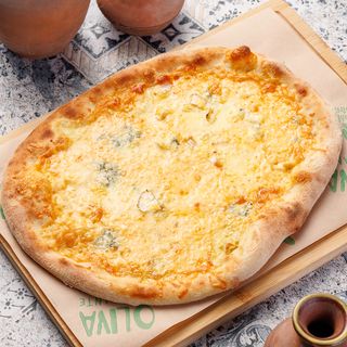 Пицца Quatro Formaggi / Pizza Quatro Formaggi