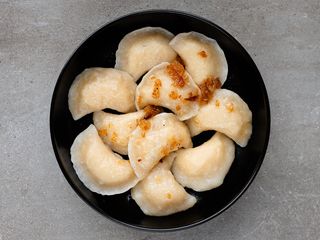 Varenyky domowe z ziemniakami