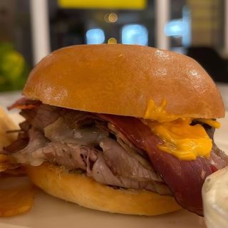 Bocadillo cheese bacon