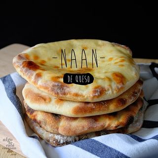 NAAN CON QUESO
