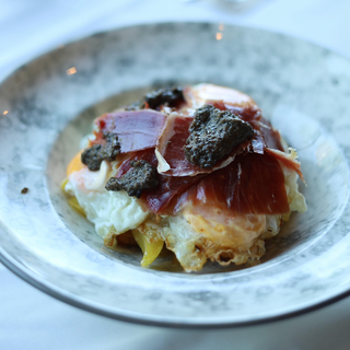 Huevos rotos de la casa