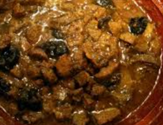 Tajin di vitello con cipolla, uva secca