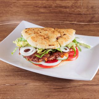 Špikovana pljeskavica 200g