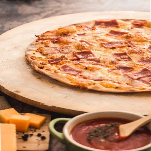 Pizza De Jamón Y Queso (Mediana)