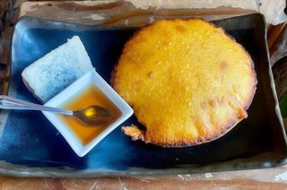 Torto Con Cabrales Y Miel