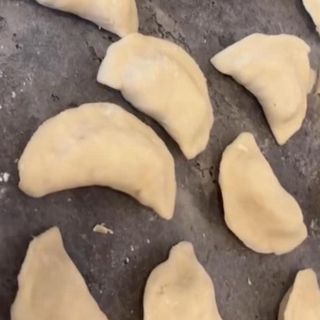 PIEROGI RUSKIE  GOTOWANE 