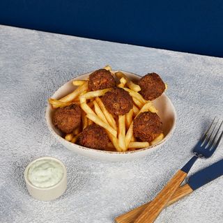 PLATO Pita de Albóndigas de Cordero con patatas