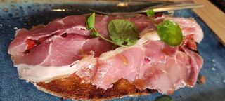 Bruschetta crudo di parma