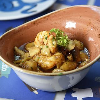 Gambas al ajillo con ceps