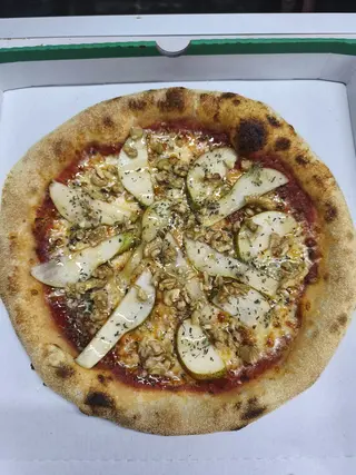 Pizza Especial Gorgonzola E Pera (28 Cm.)