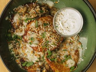 Деруни з грибами у вершковому соусі