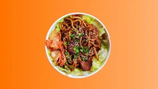 .UDON ze smażonym tofu w słodkim sosie sojowym