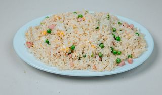 123. Ориз с шунка и грах