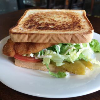 Sándwich De Salmón Ahumado