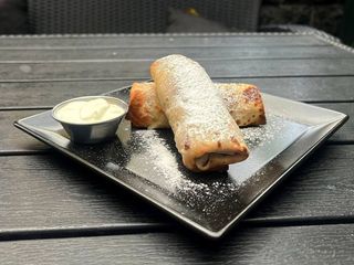 Млинці з яблуком (250/30g)