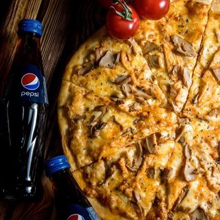 Грибная с курицей (пицца) (450 г)