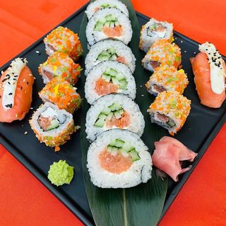 Сет пушена сьомга (16бр-350гр)