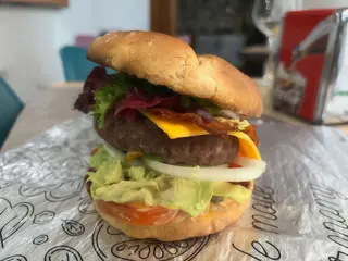 Burger Lima limut