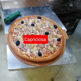 Pizza Capricciosa Ø 32cm