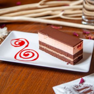 Eper-Tejcsoki szelet | felie de căpșuni și ciocolată