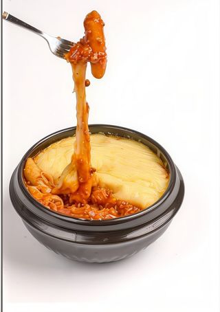 Tteokbokki A La Boloñesa Con Queso Fundido (500 G.)