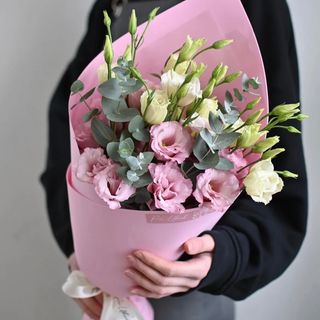 Букет із 5 эустом мікс з евкаліптом