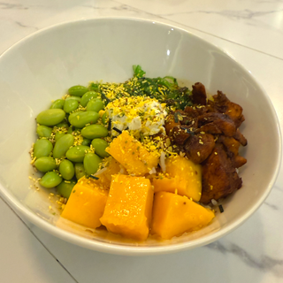 Poke Bowl de Salmón