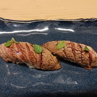 Nigiri Magret De Pato Flameado (2 Pzs.)