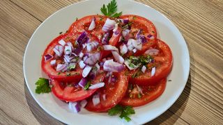 Paradajz salata