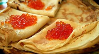Creps con caviar/ блинчики с икрой