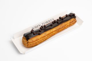 Eclaire De Chocolate