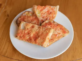 Pa De Coca De Vidre Amb Tomàquet