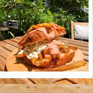 Jumbo Potato&Cheese Croissant