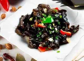 Жареные грибы с овощами