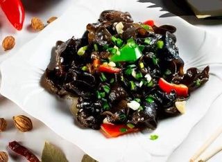 Жареные грибы с овощами