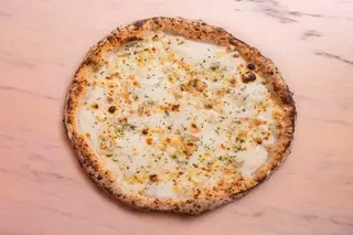 Pizza Muitos Queijos
