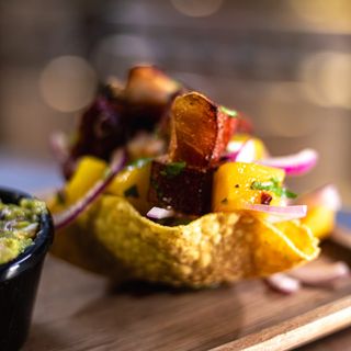 Ceviche de chicharron ahumado 