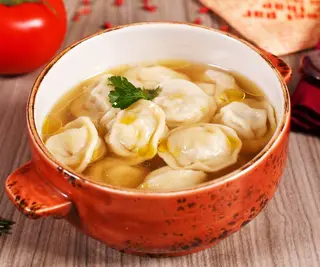 Пельмени домашние с бульоном (300 г.)