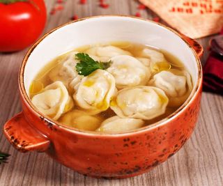 Пельмени домашние с бульоном (300 г.)